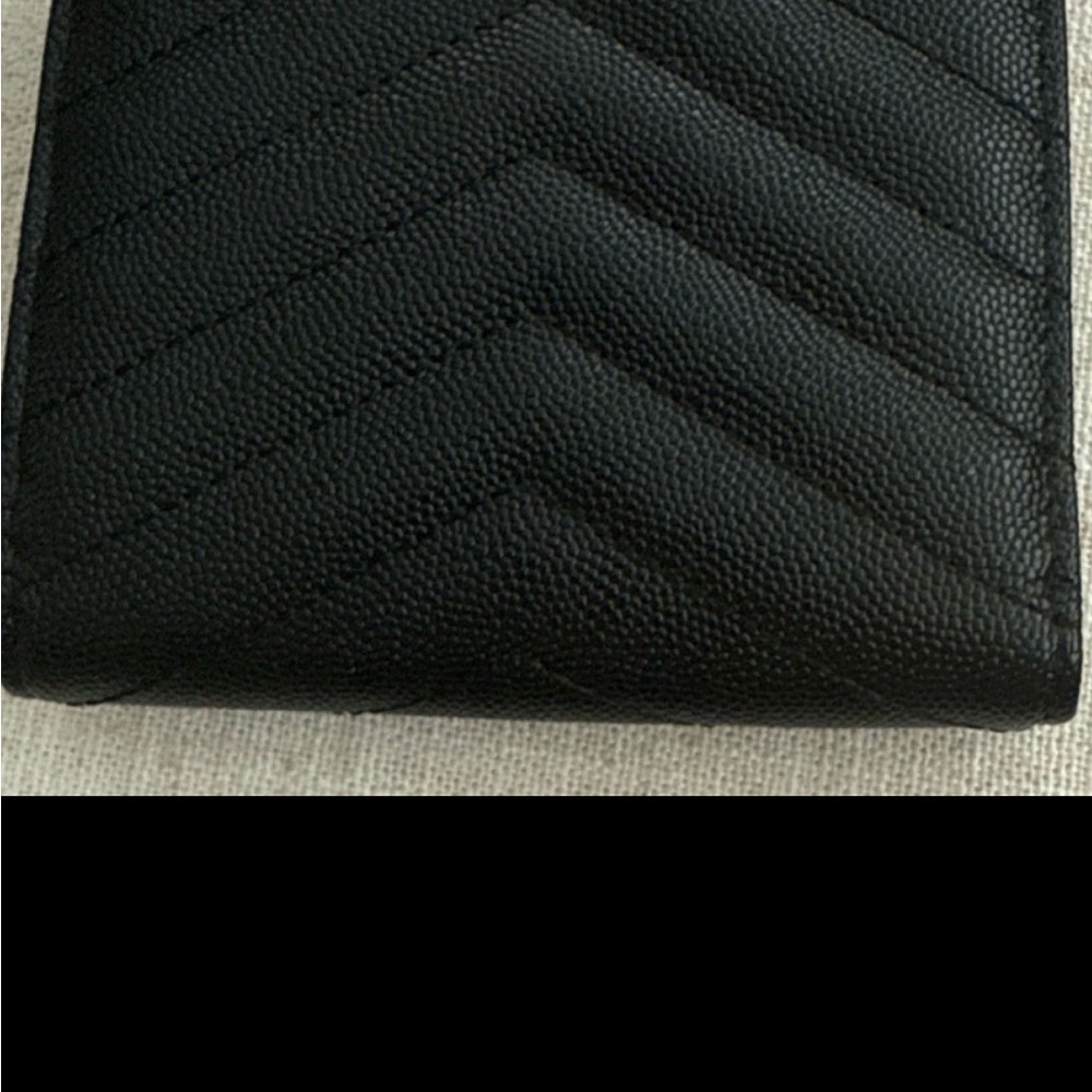 Yves Saint Laurent Black Chevron Quilted Zip Card Case - Picture 2 of 3